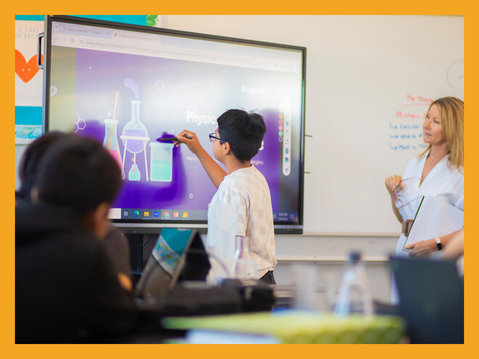 Nên Chọn Màn Hình Tương Tác Hay TV Thông Minh Cho Lớp Học Trong Năm Học Mới Để Tối Ưu Hóa Giảng Dạy, Tăng Tương Tác Và Nâng Cao Hiệu Quả Học Tập?